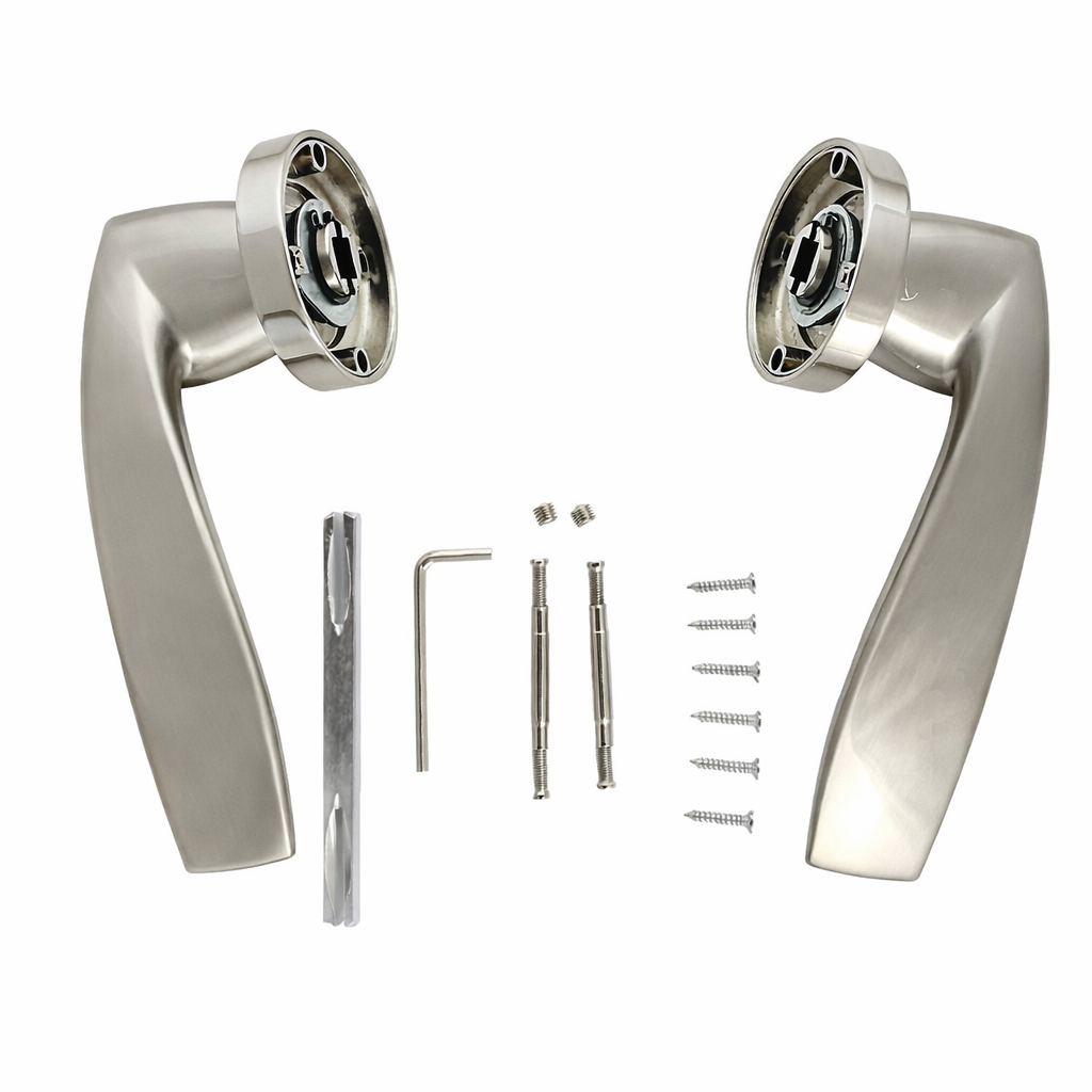 Poignée modèle « 440 » en zamak avec rosace ronde et béquille courbée, finition nickel satiné, pour portes