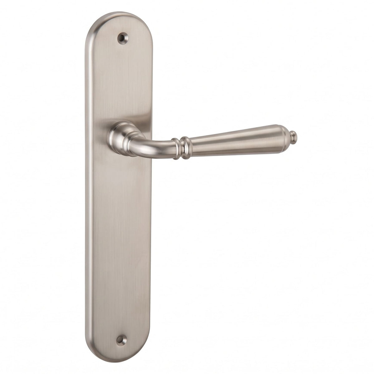 Manilla con placa ovalada de aluminio níquel satinado, con manivela alargada de diseño clásico torneado.