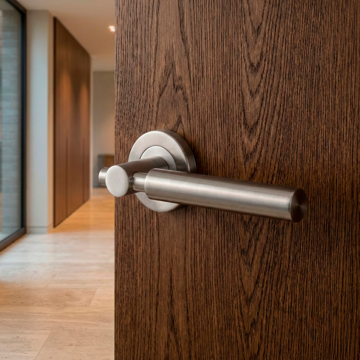 Bouton de porte Grian avec rosace ronde en acier inoxydable