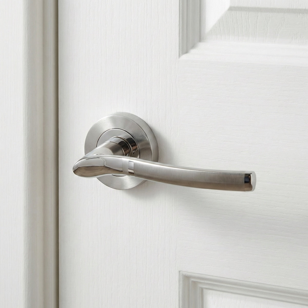 Béquille Dana avec rosace ronde en aluminium pour portes