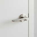 Poignée de porte Lugh avec rosace ronde en nickel mat