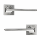 Poignée de porte '559' en aluminium sur rosace carrée, finition nickel satiné