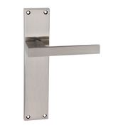 Poignées modèle « 220 » avec plaque rectangulaire en zamak pour portes, finition nickel satiné