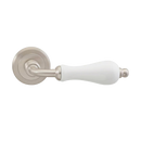Poignée modèle '8203' en laiton finition nickel mat et recouverte de porcelaine