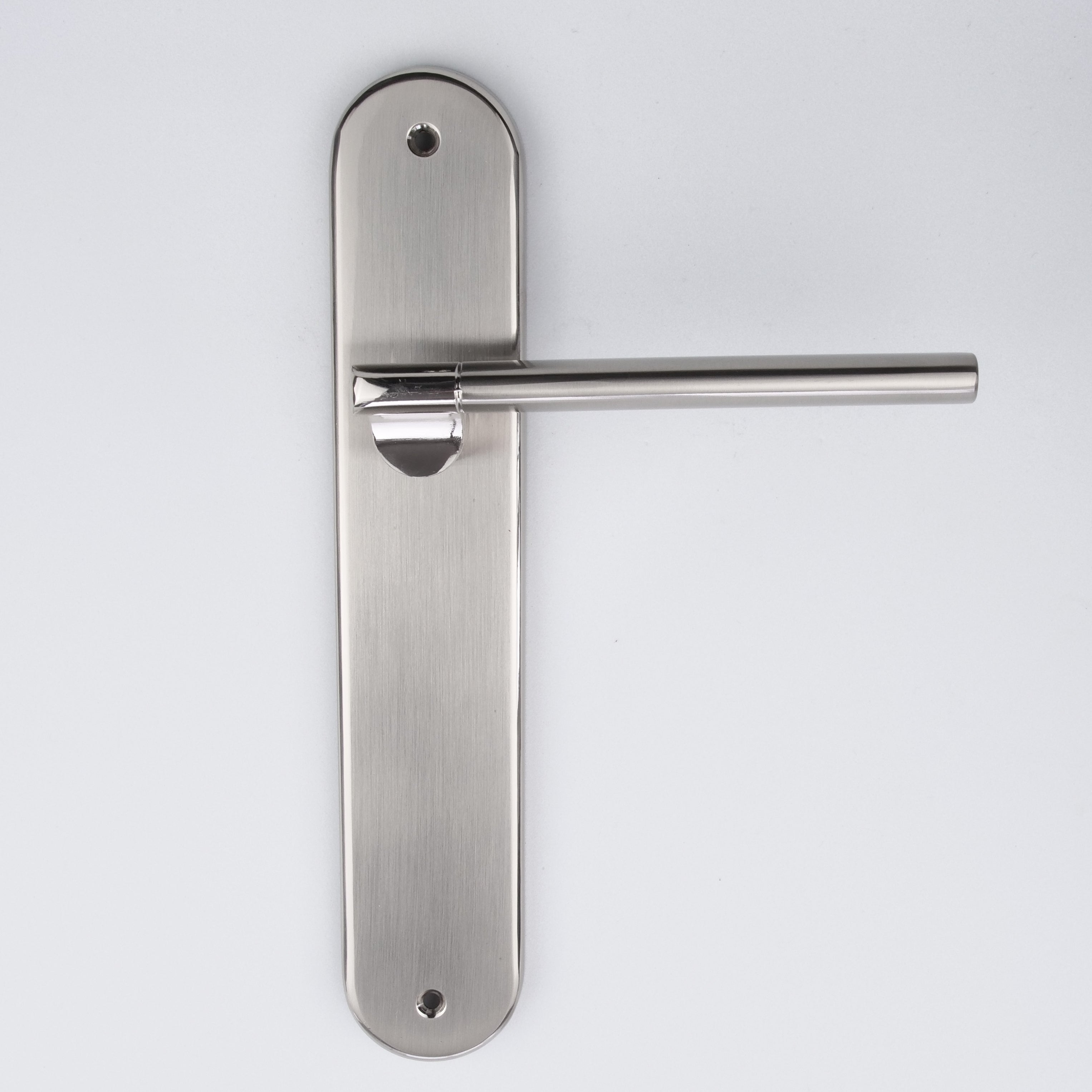 Béquille modèle '240' en zamak avec plaque ovale finition nickel combiné pour portes