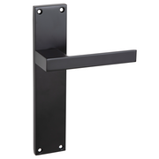Poignée modèle « 220 » en zamak avec plaque rectangulaire finition noire pour portes