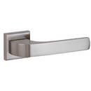 Béquille en zamak modèle 710 avec rosace carrée finition nickel satiné pour portes