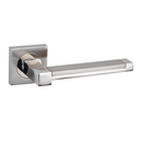 Béquille en zamak modèle 610 avec rosace carrée en finition nickel combinée pour portes